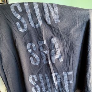 🐬 NWOT Billabong Sun, Sea, Surf Tee 🐬